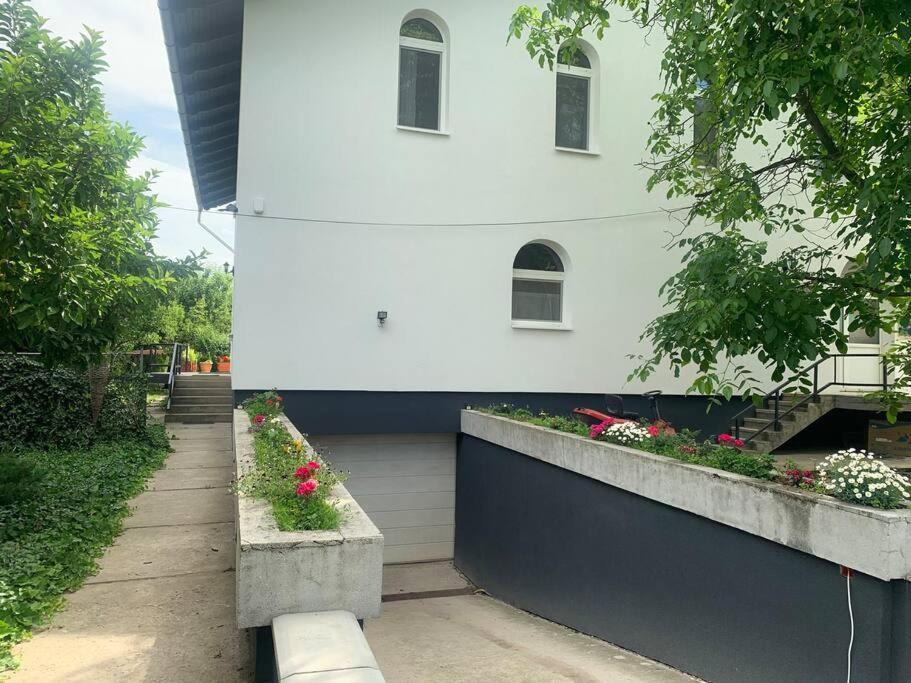 Apartamento Érd - Csendes, kényelmes családi ház Exterior foto